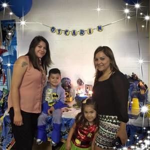 Meet your Posher, Claudia